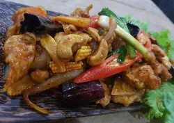 Chicken with Cashew nuts